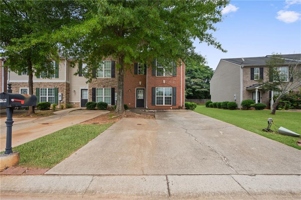 196 Meadowlark Place Property Photo 1