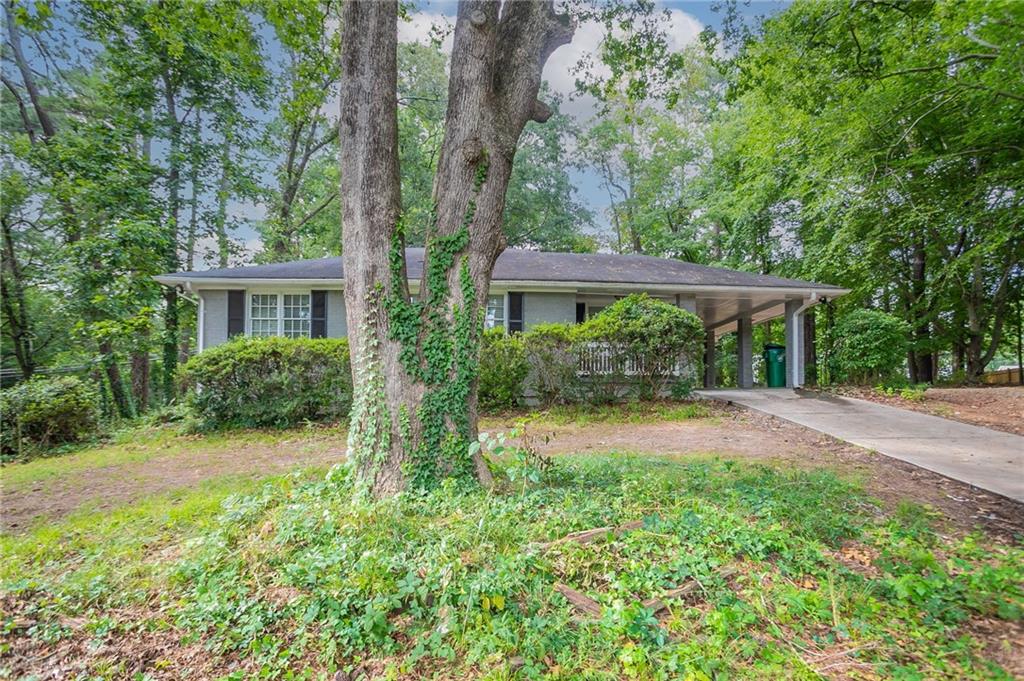 4696 Rockbridge Road Property Photo 1