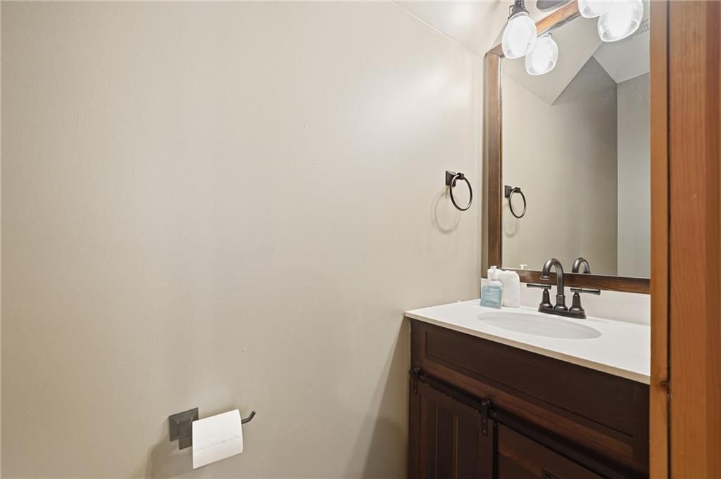 76 River Forest Place Unit D Property Photo 14