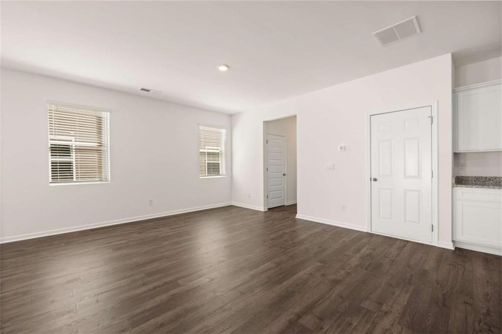 11989 Aukerman Way Property Photo 8