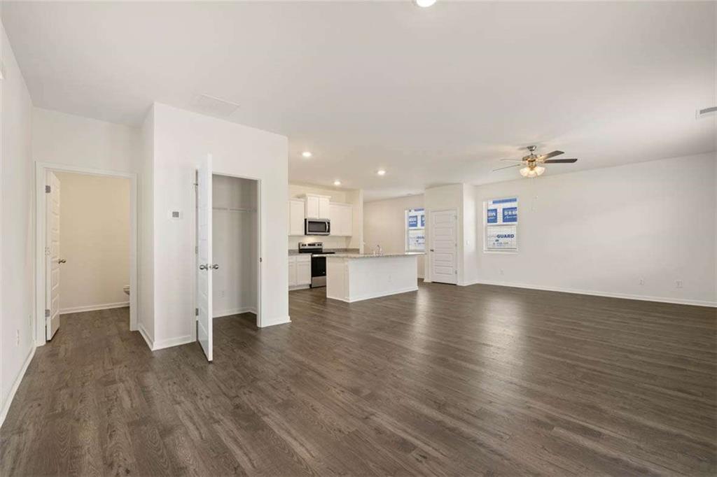 11993 Aukerman Way Property Photo 10