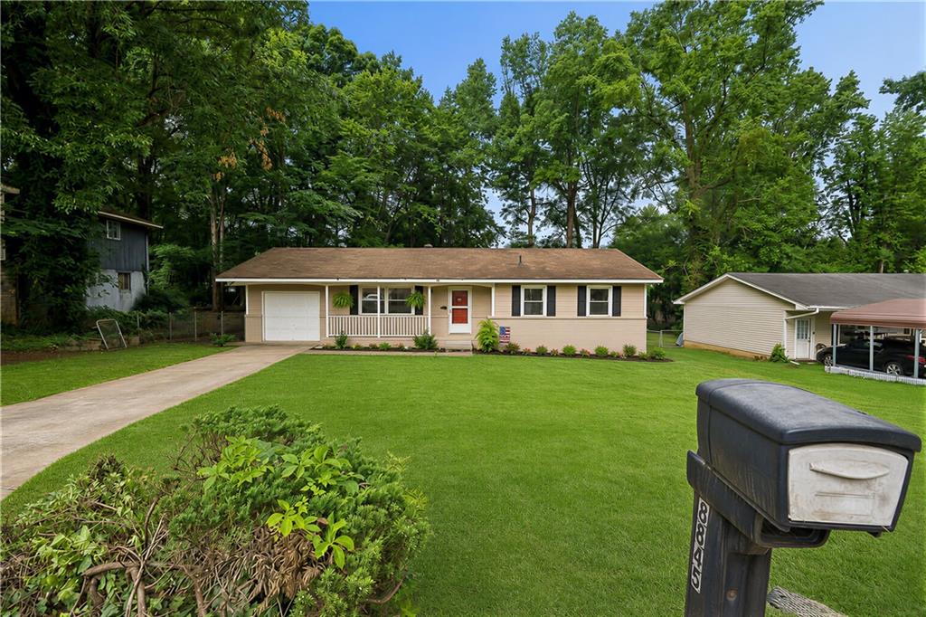 8845 Ashwood Drive Property Photo 2