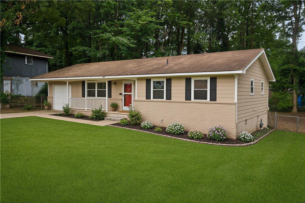 8845 Ashwood Drive Property Photo 4