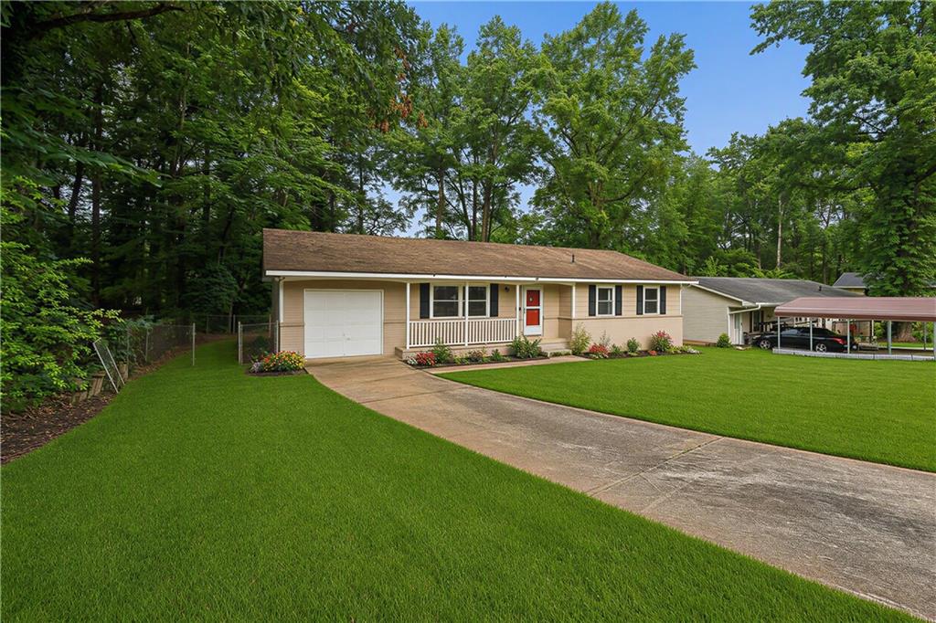 8845 Ashwood Drive Property Photo 6