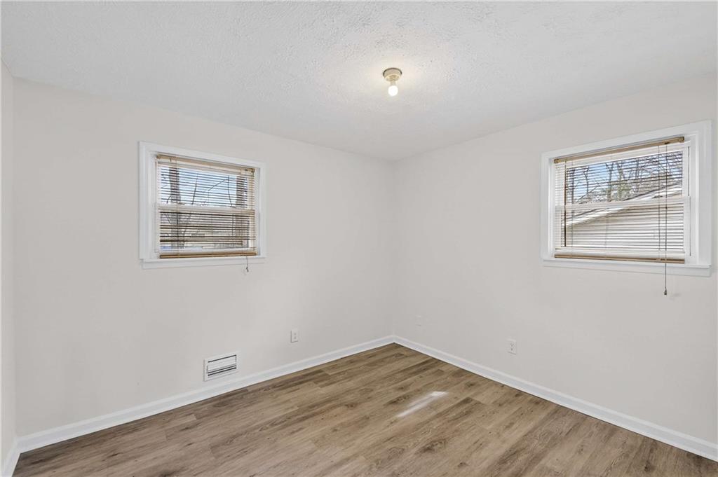 8845 Ashwood Drive Property Photo 18