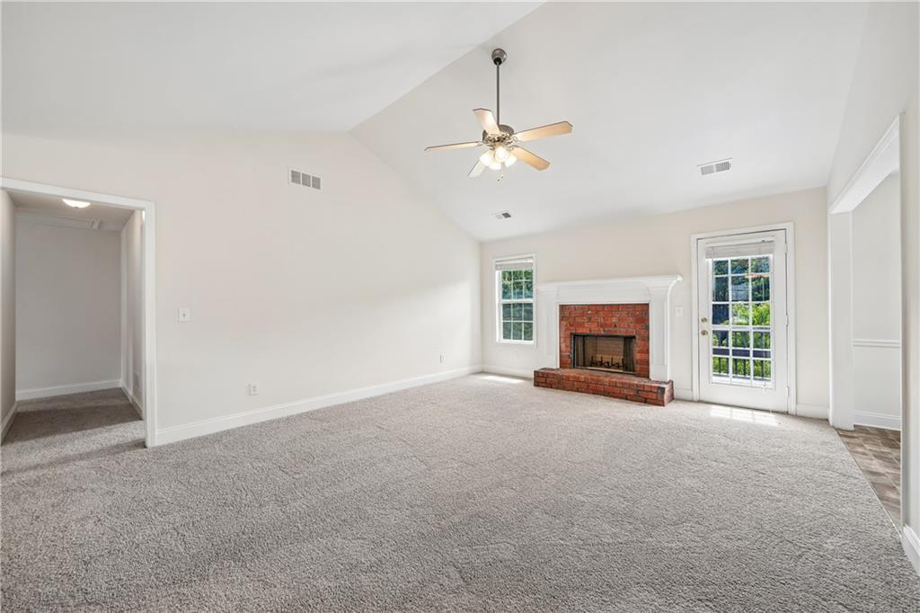 70 Feldspar Drive Property Photo 3
