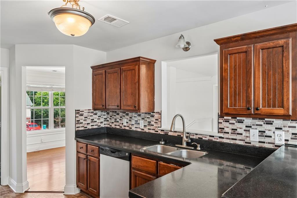 70 Feldspar Drive Property Photo 7