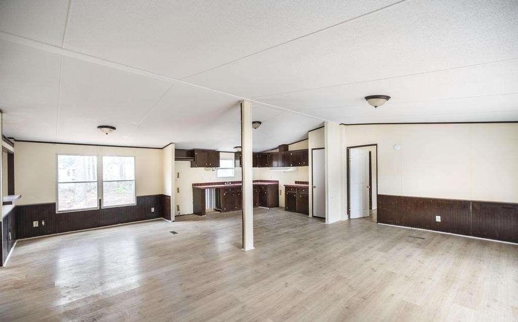 150 Parker Drive Property Photo 3