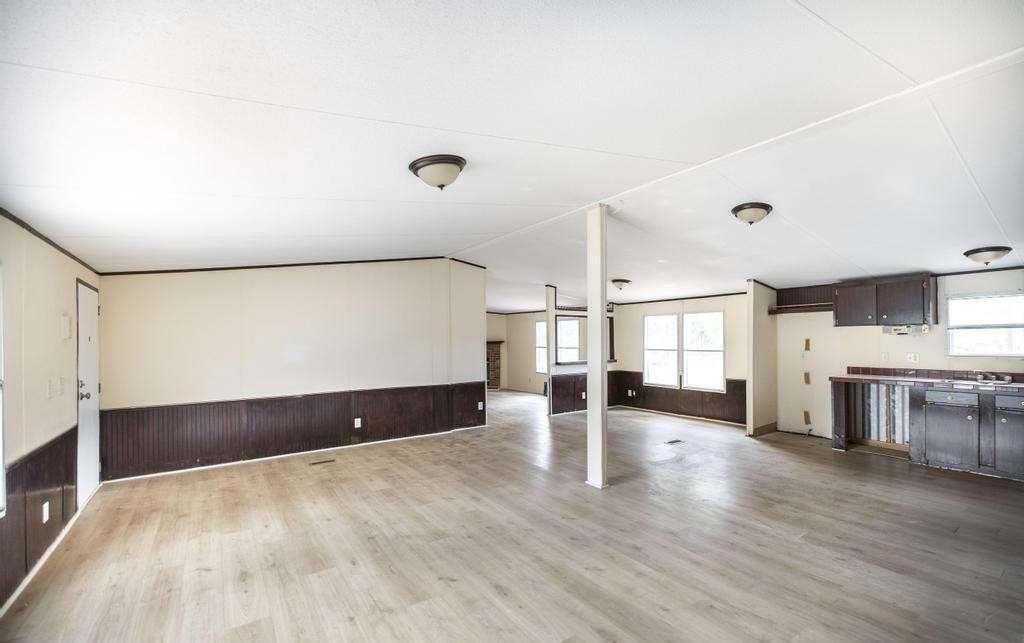 150 Parker Drive Property Photo 4