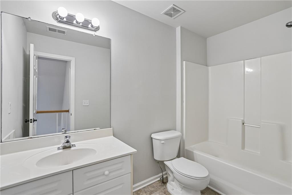 199 Pine Crescent Property Photo 32