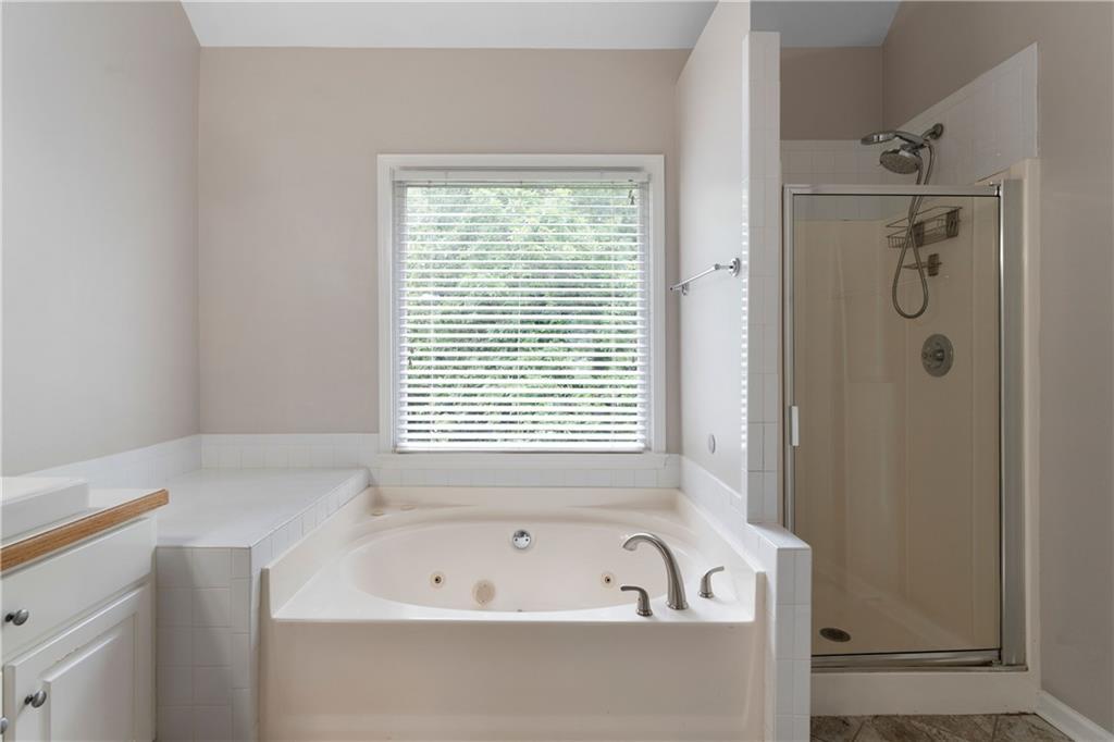17 Lowry Way Property Photo 32