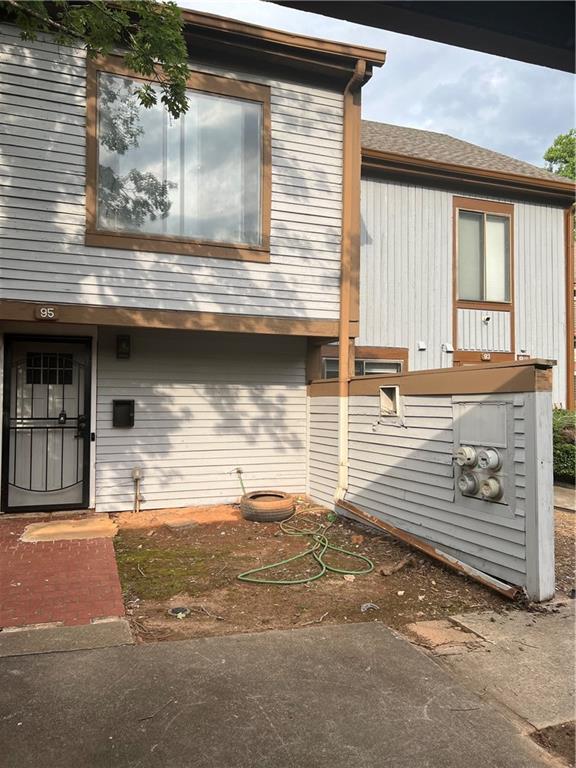 95 Willowick Drive Property Photo 1