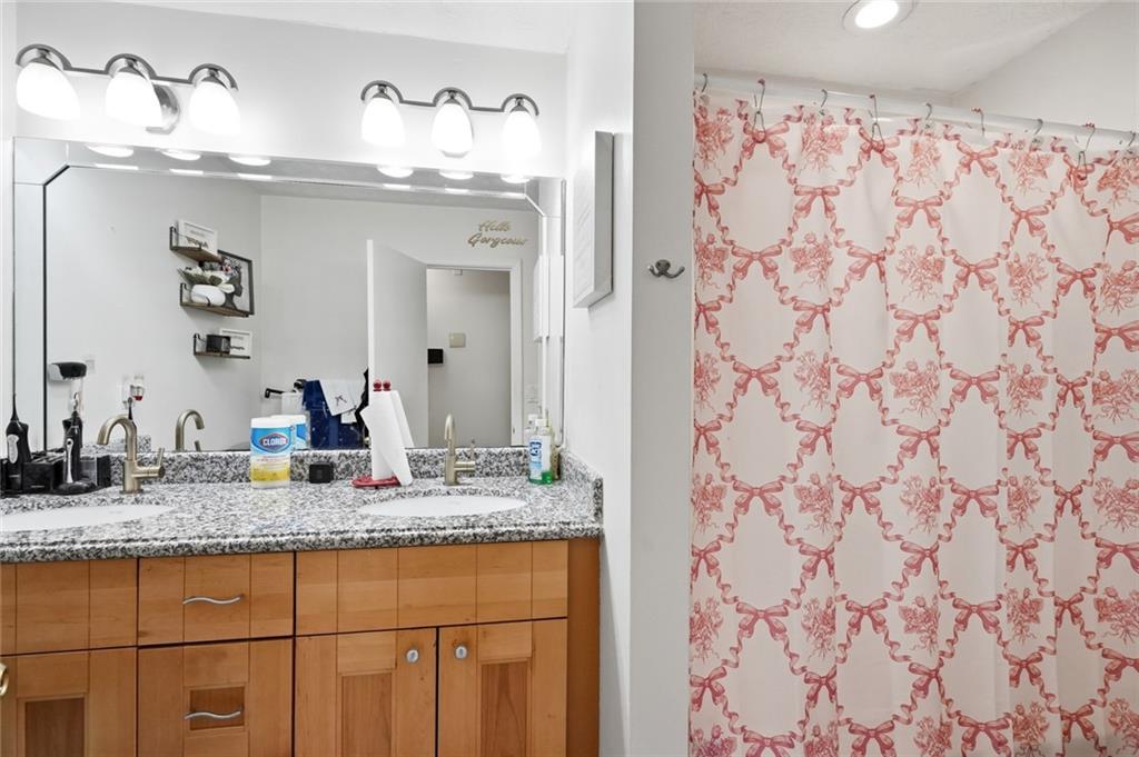 7791873 Property Photo 24