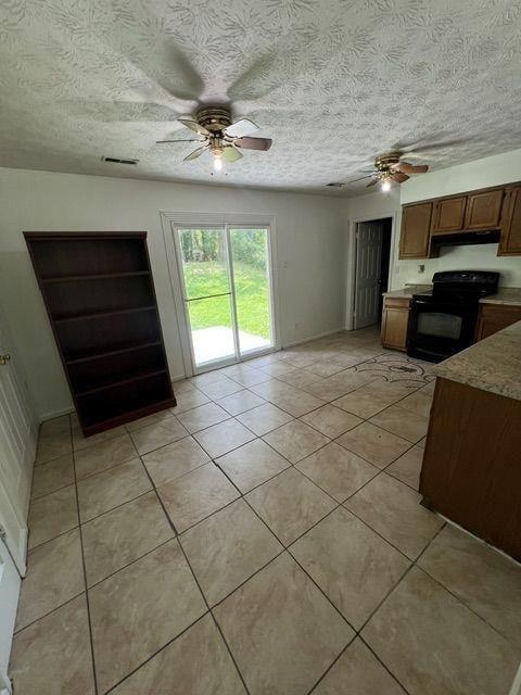5370 Garvey Drive Property Photo 5