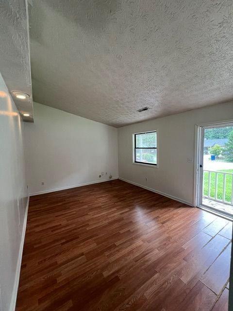 5370 Garvey Drive Property Photo 6