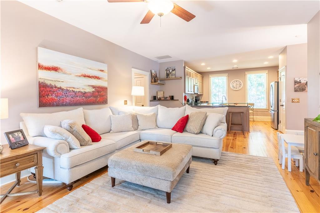 6 Royal Oak Drive Property Photo 10