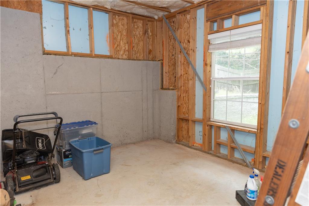 502 Streamside Place Property Photo 27