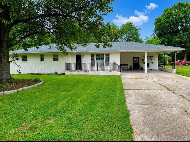 4 Crestwood Road Property Photo 1