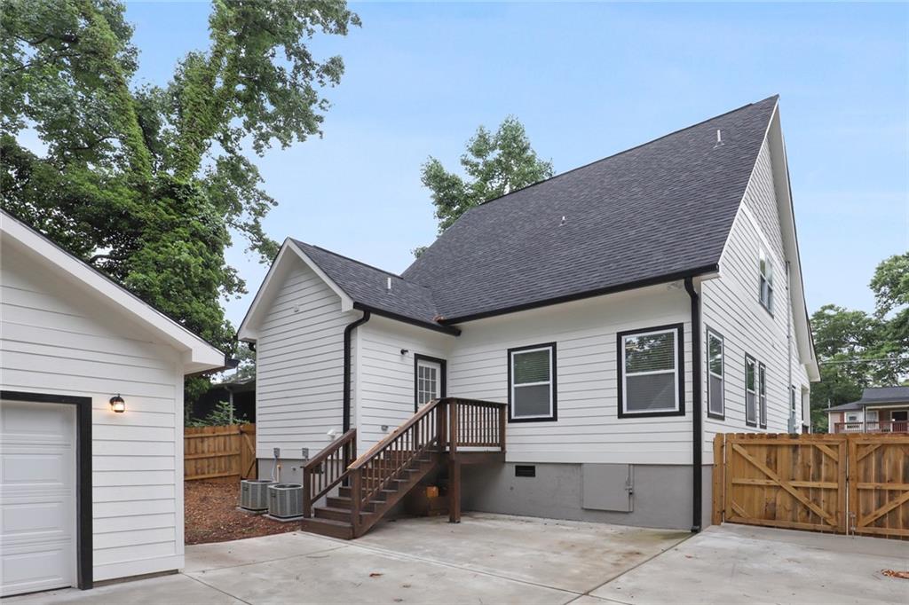 257 Birch Street Property Photo 18