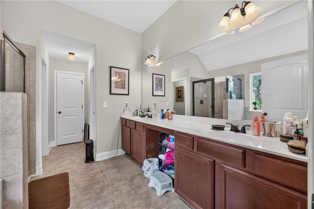 1387 Pebble Ridge Drive Property Photo 17