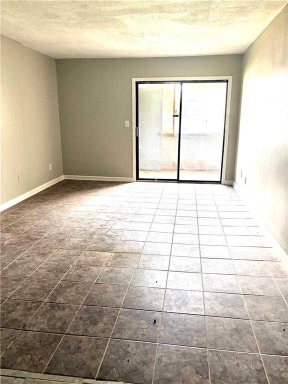 5945 Sutcliff Square Property Photo 4