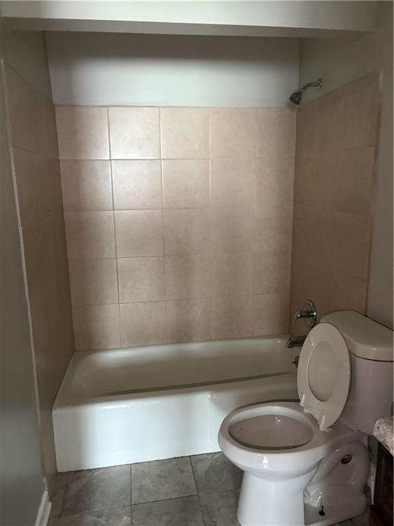 5945 Sutcliff Square Property Photo 11