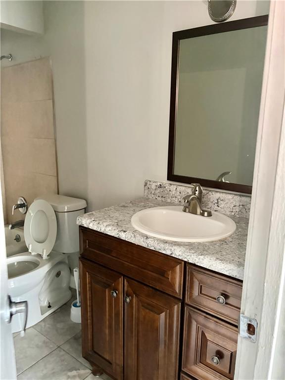 5945 Sutcliff Square Property Photo 13