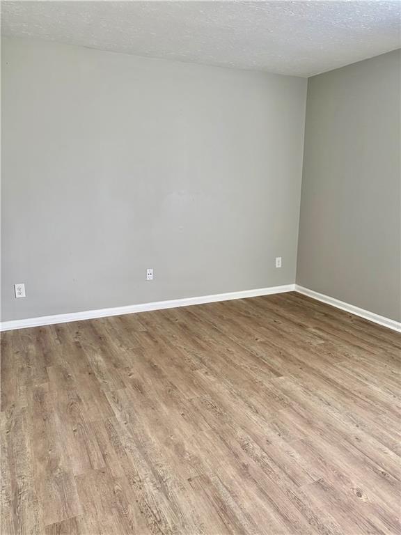5945 Sutcliff Square Property Photo 14