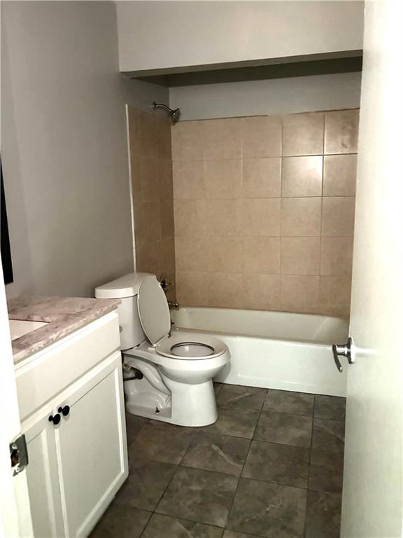 5945 Sutcliff Square Property Photo 18