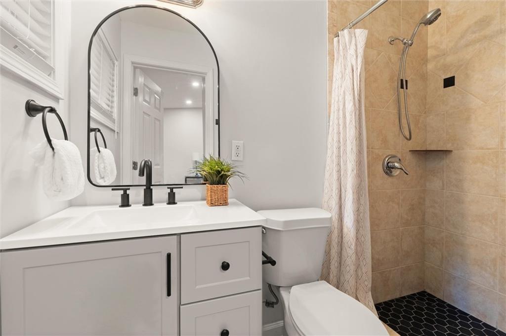 3680 Larkspur Terrace Property Photo 14