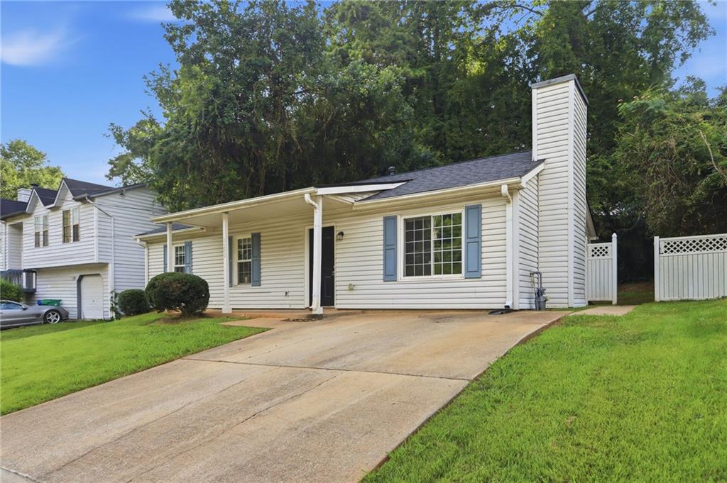 5202 Scarbrough Lane Property Photo 3
