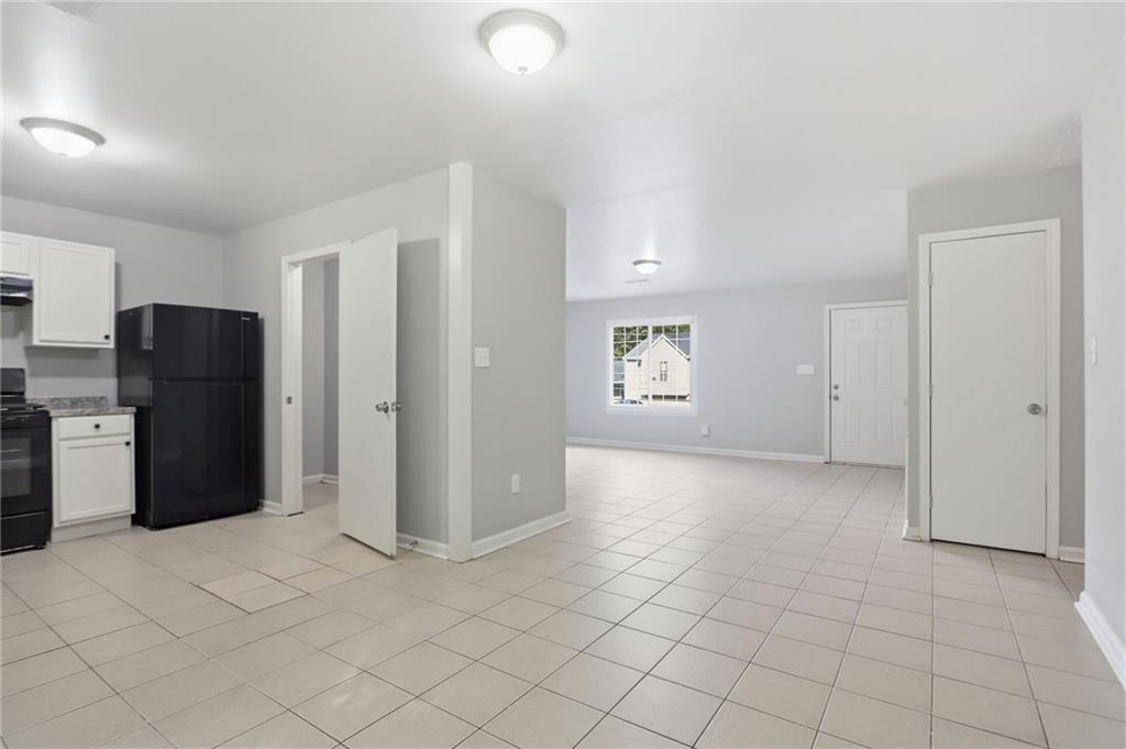 5202 Scarbrough Lane Property Photo 12