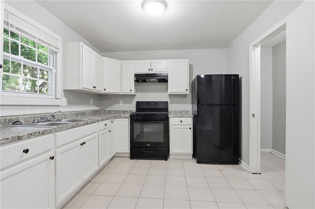 5202 Scarbrough Lane Property Photo 14