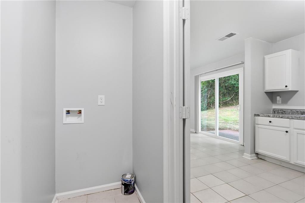 5202 Scarbrough Lane Property Photo 24