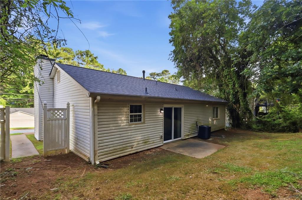 5202 Scarbrough Lane Property Photo 27