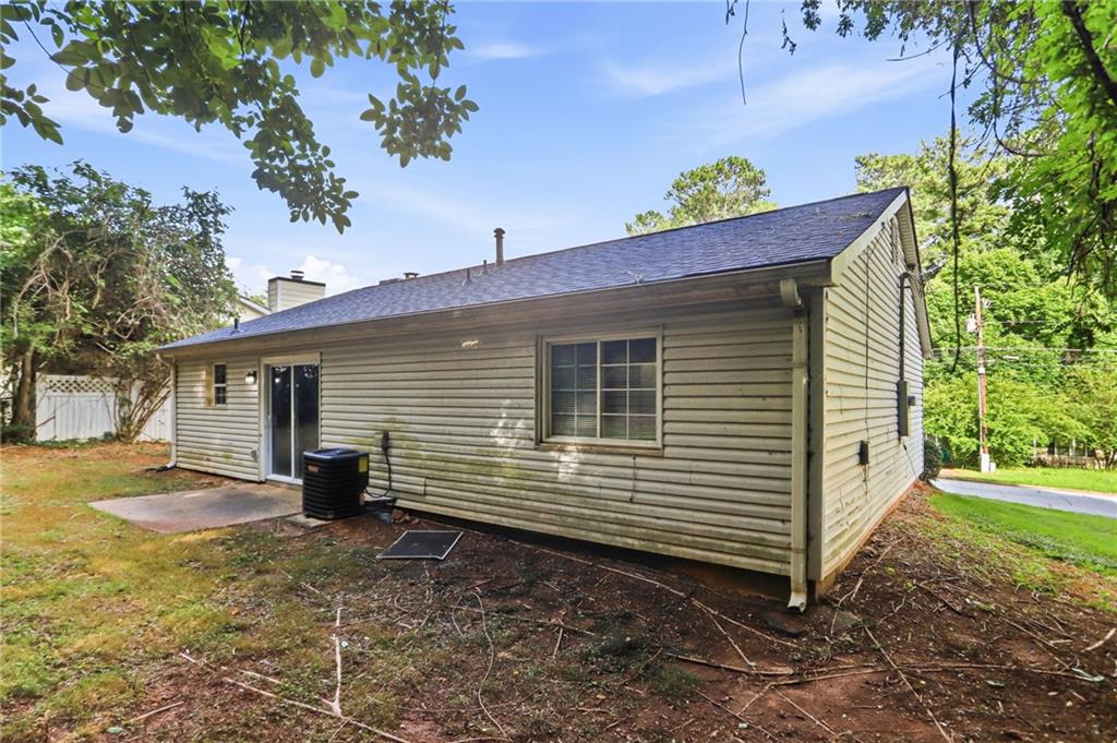 5202 Scarbrough Lane Property Photo 29