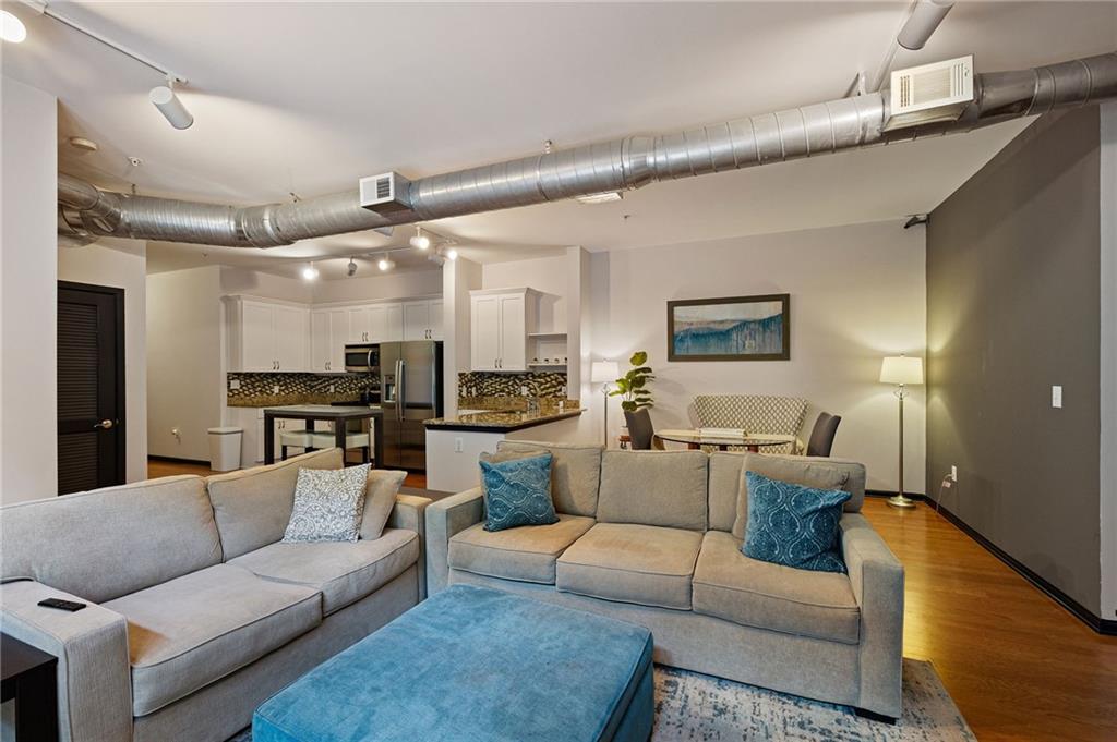 5300 Peachtree Road Unit 0501 Property Photo 10