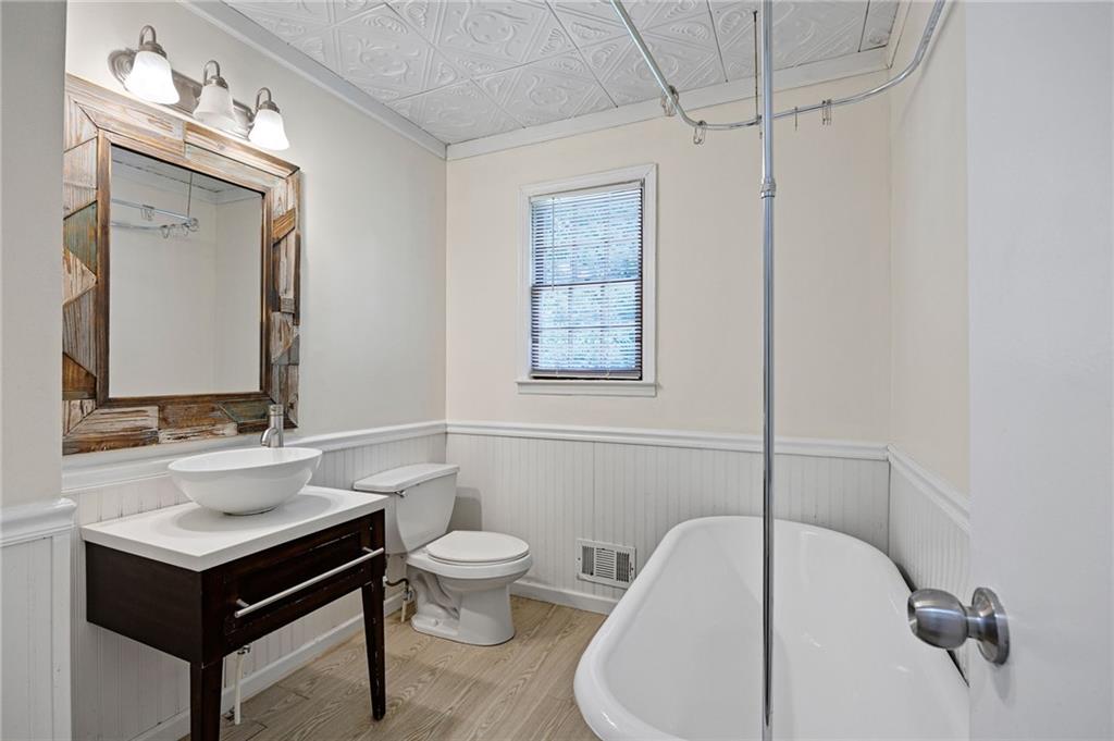 4220 Terrace Drive Property Photo 18