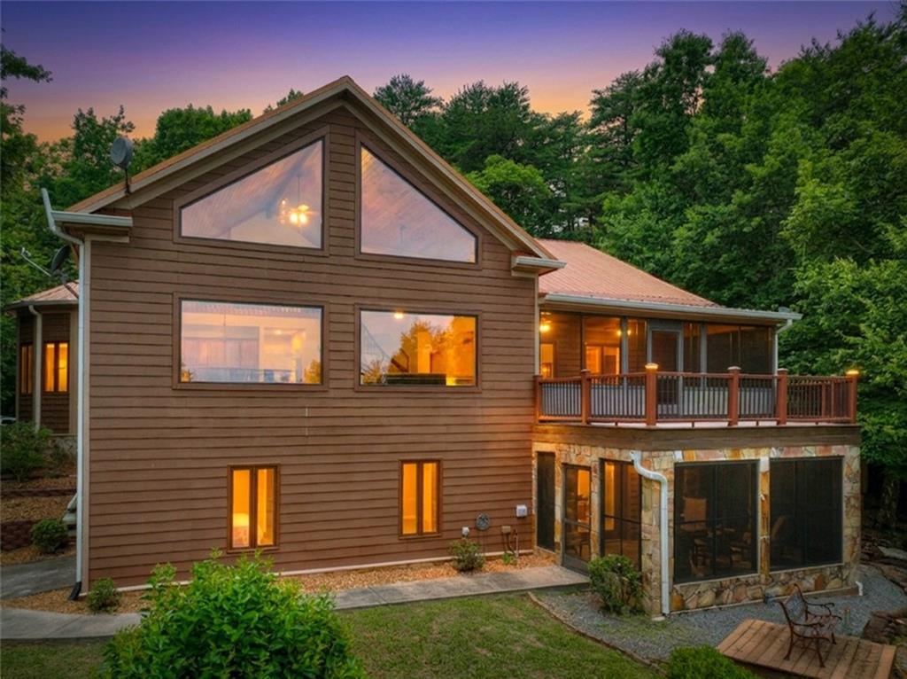 762 Pettit Ridge Road Property Photo 1