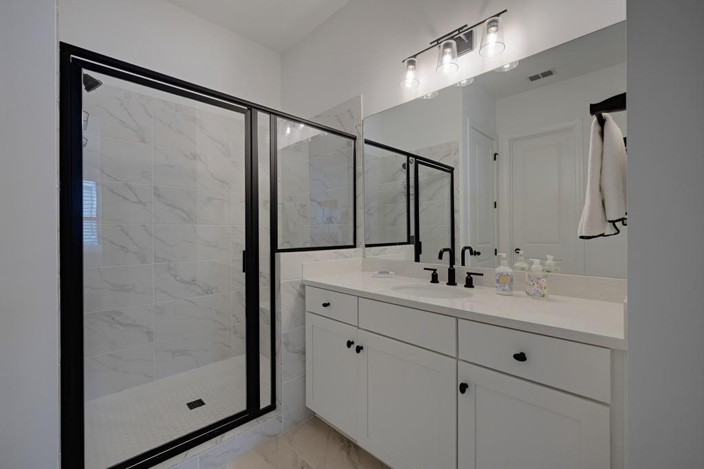 320 Harp Street Property Photo 26