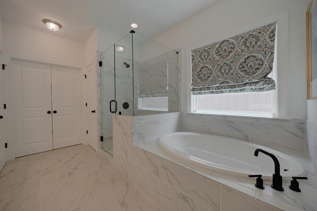 320 Harp Street Property Photo 46