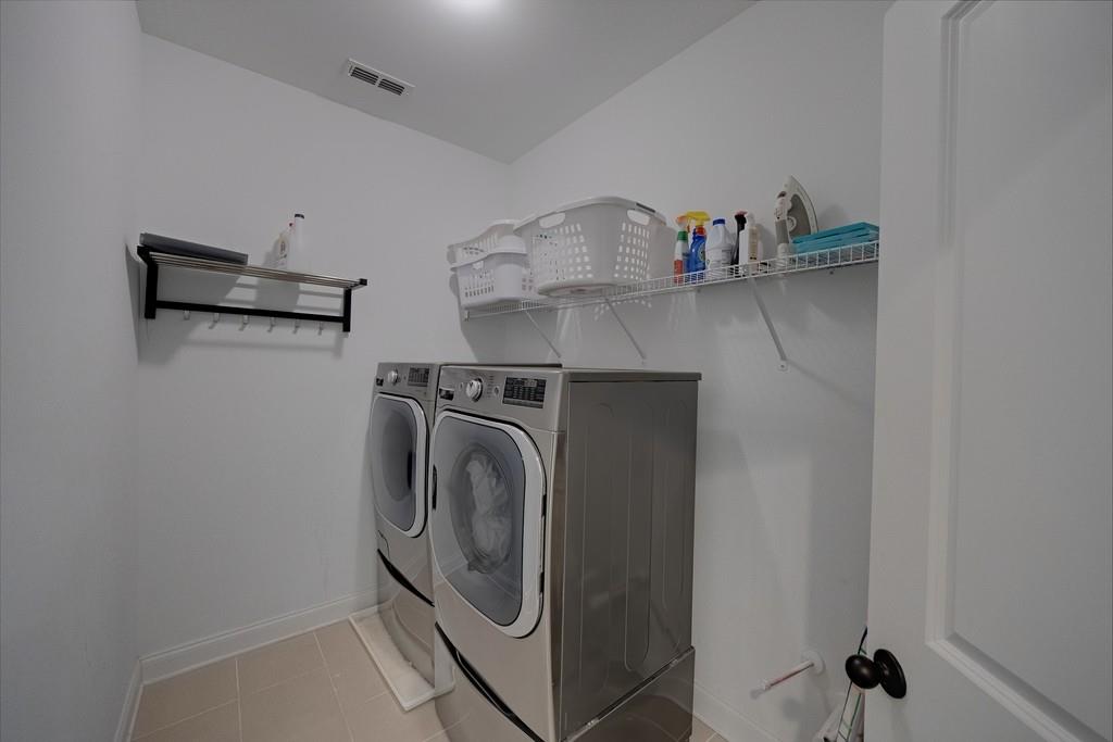 320 Harp Street Property Photo 59
