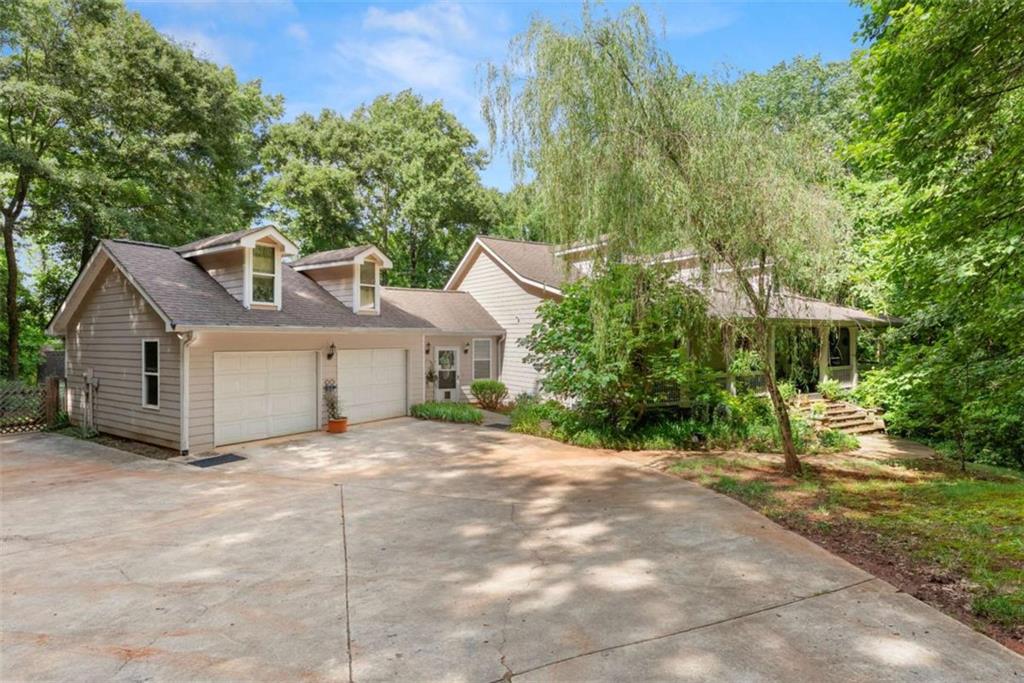 45 River Chase Property Photo 4