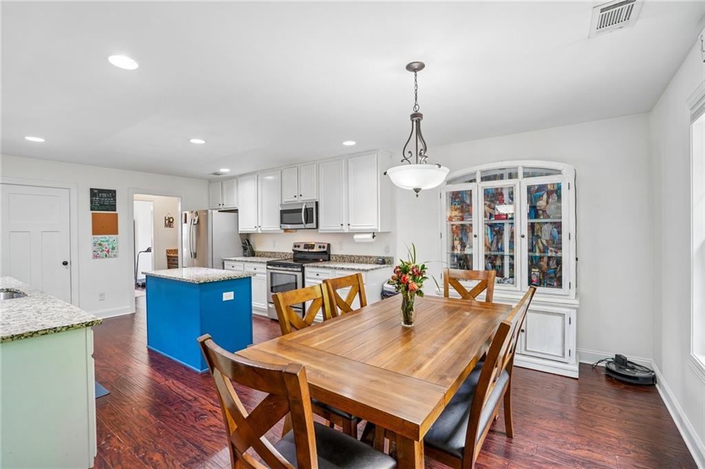 103 Fieldstone Circle Property Photo 12