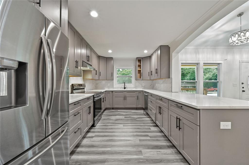 7792707 Property Photo 18