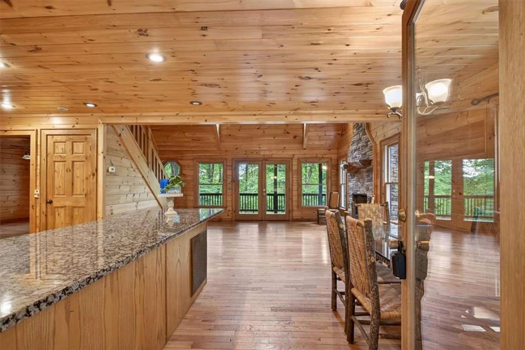 648 Stuart Mountain Road Property Photo 9