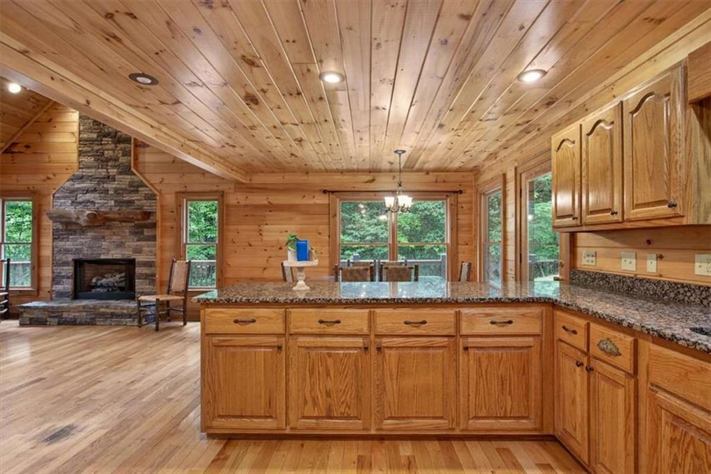 648 Stuart Mountain Road Property Photo 15