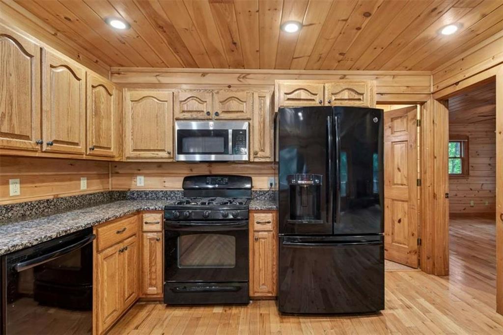 648 Stuart Mountain Road Property Photo 16