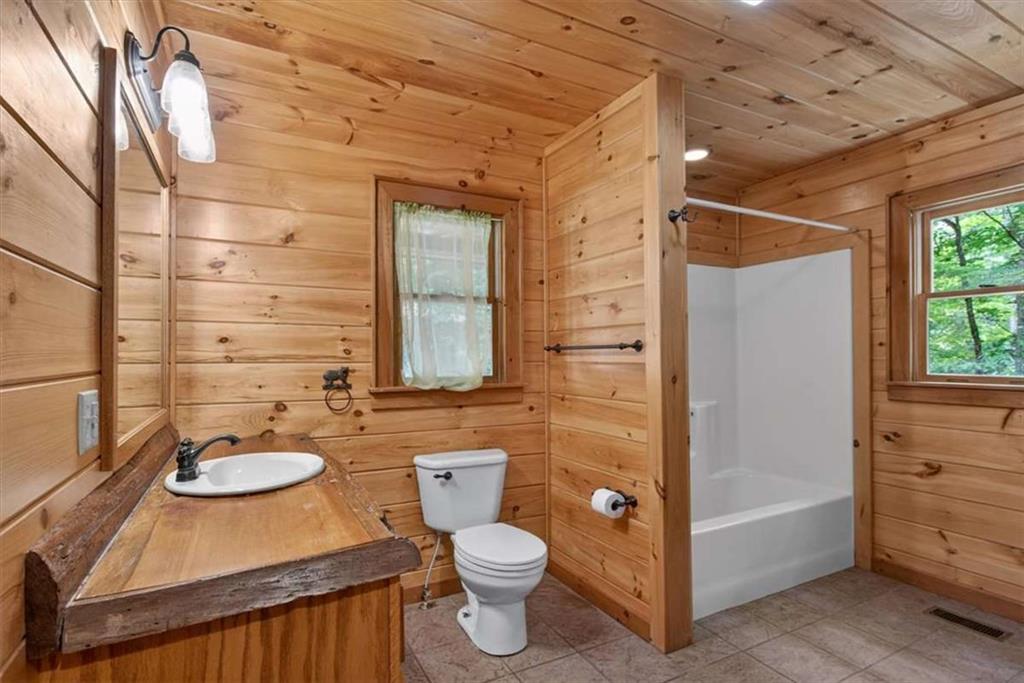 648 Stuart Mountain Road Property Photo 26