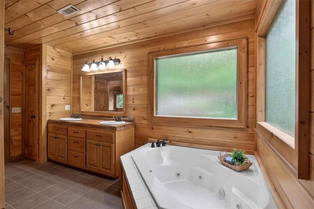 648 Stuart Mountain Road Property Photo 38